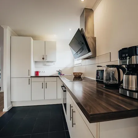 Ella Am See, * Fintel